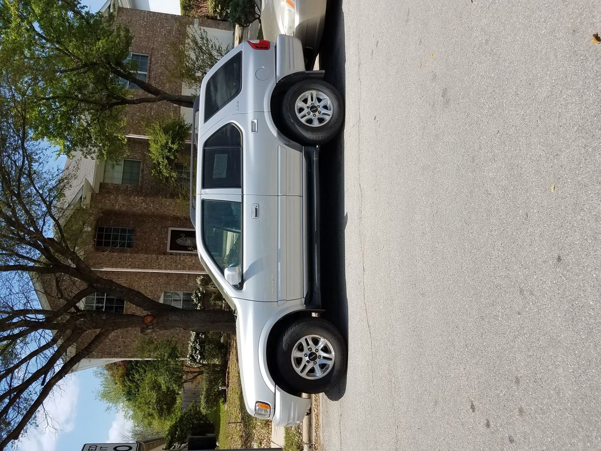 2002 Isuzu Rodeo Sport for sale by owner in Round Rock