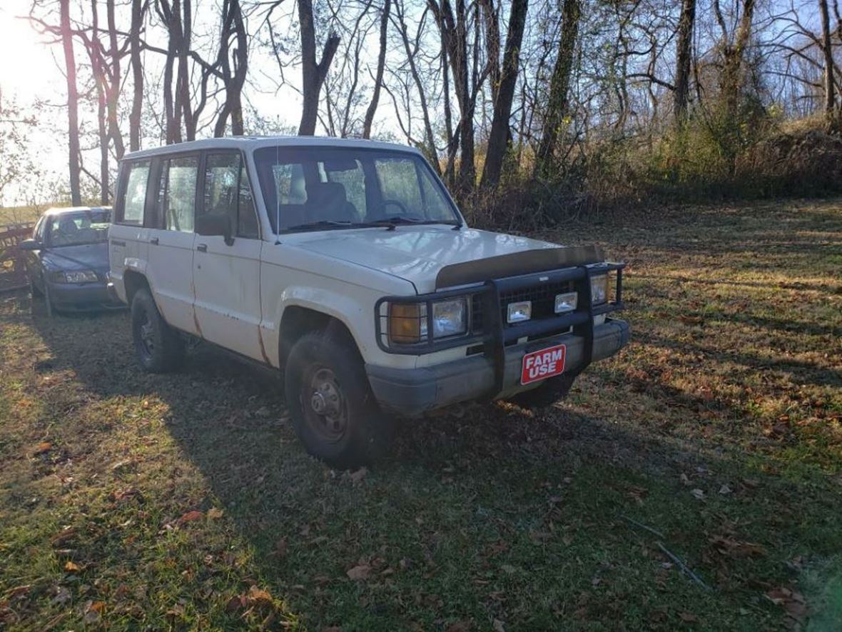 1988 Isuzu Trooper for sale by owner in Chilhowie