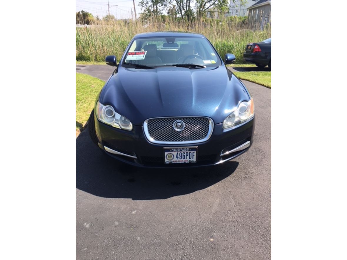 2011 Jaguar XF for sale by owner in Shirley