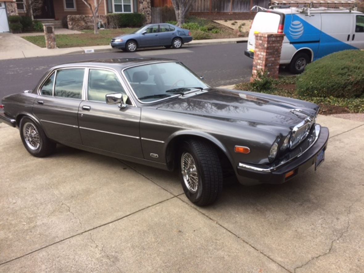 1987 Jaguar XJ6 for sale by owner in Walnut Creek