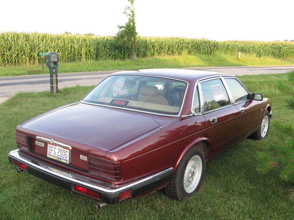 1988 Jaguar XJ6 for sale by owner in Wadsworth