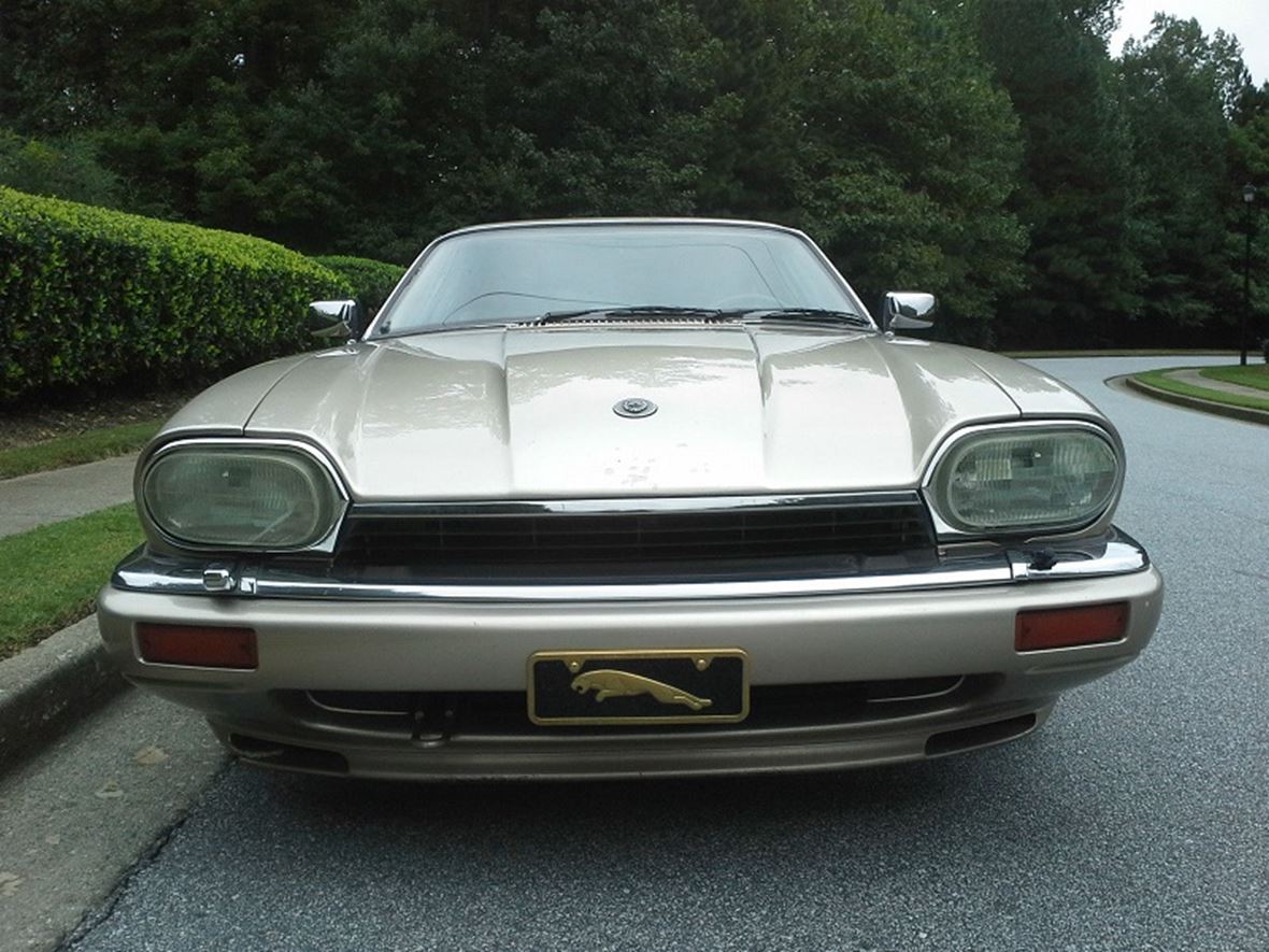 1994 Jaguar XJS for sale by owner in Port Wentworth