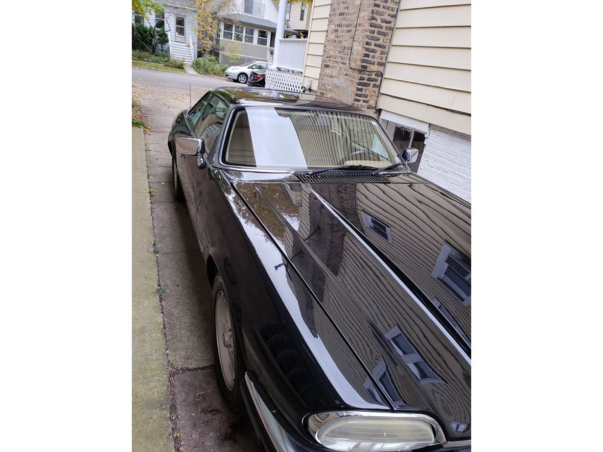 1994 Jaguar XJS for sale by owner in Evanston