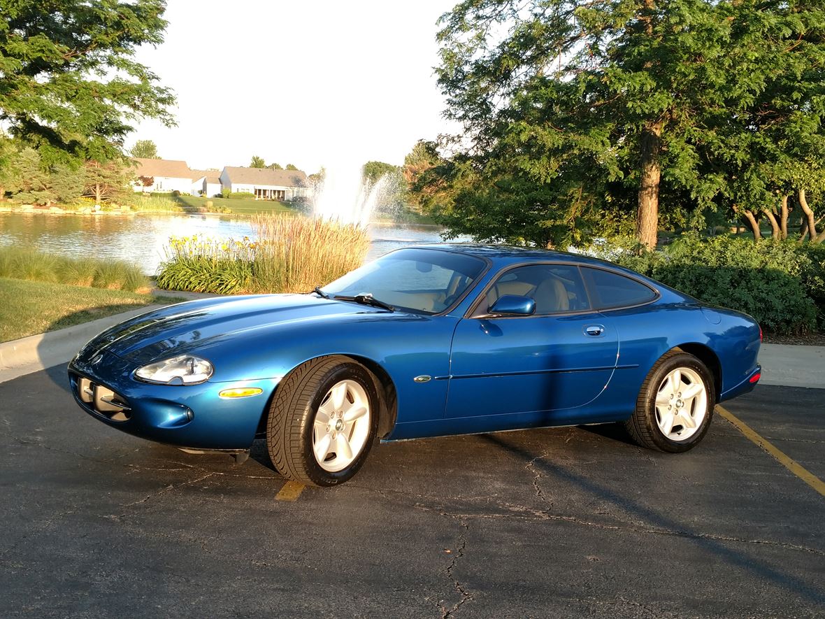 1997 Jaguar XK8 for sale by owner in Lake in the Hills