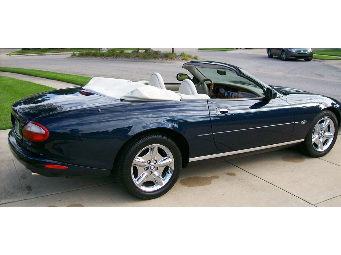 1999 Jaguar XK8 for sale by owner in Elkhart