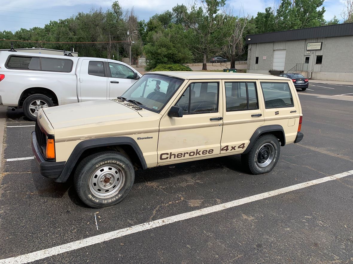 1986 Jeep Cherokee for sale by owner in Denver