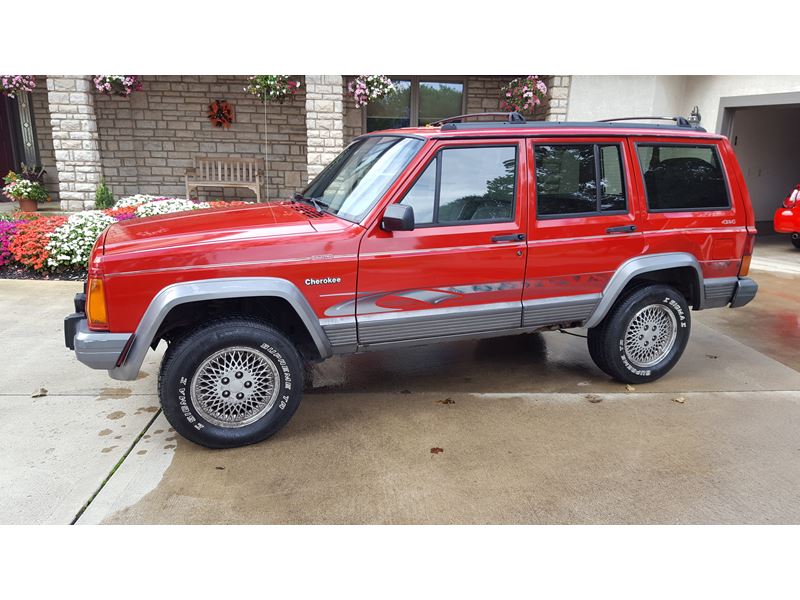 1995 Jeep Cherokee for sale by owner in Canal Winchester