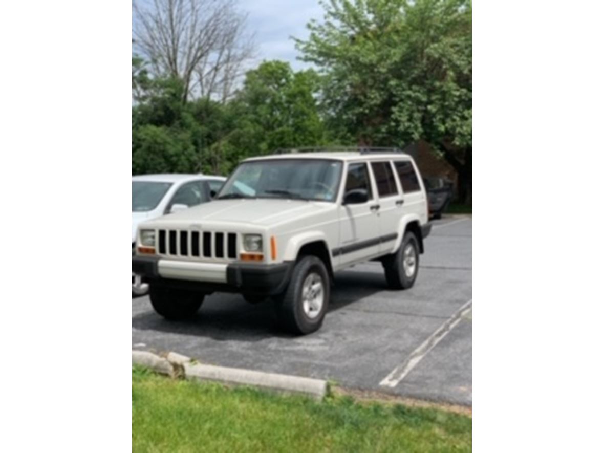 2001 Jeep Cherokee for sale by owner in Harrisburg