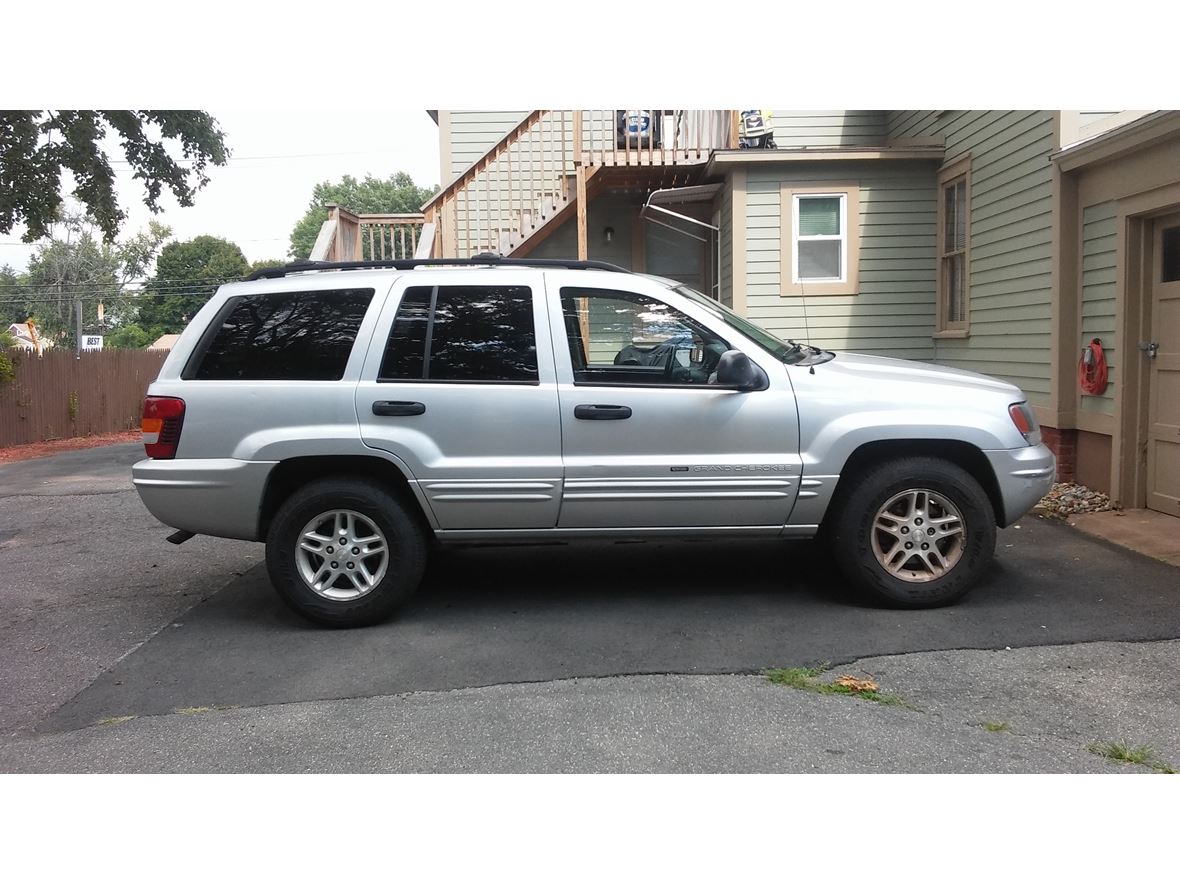 2004 Jeep Cherokee for sale by owner in Coventry