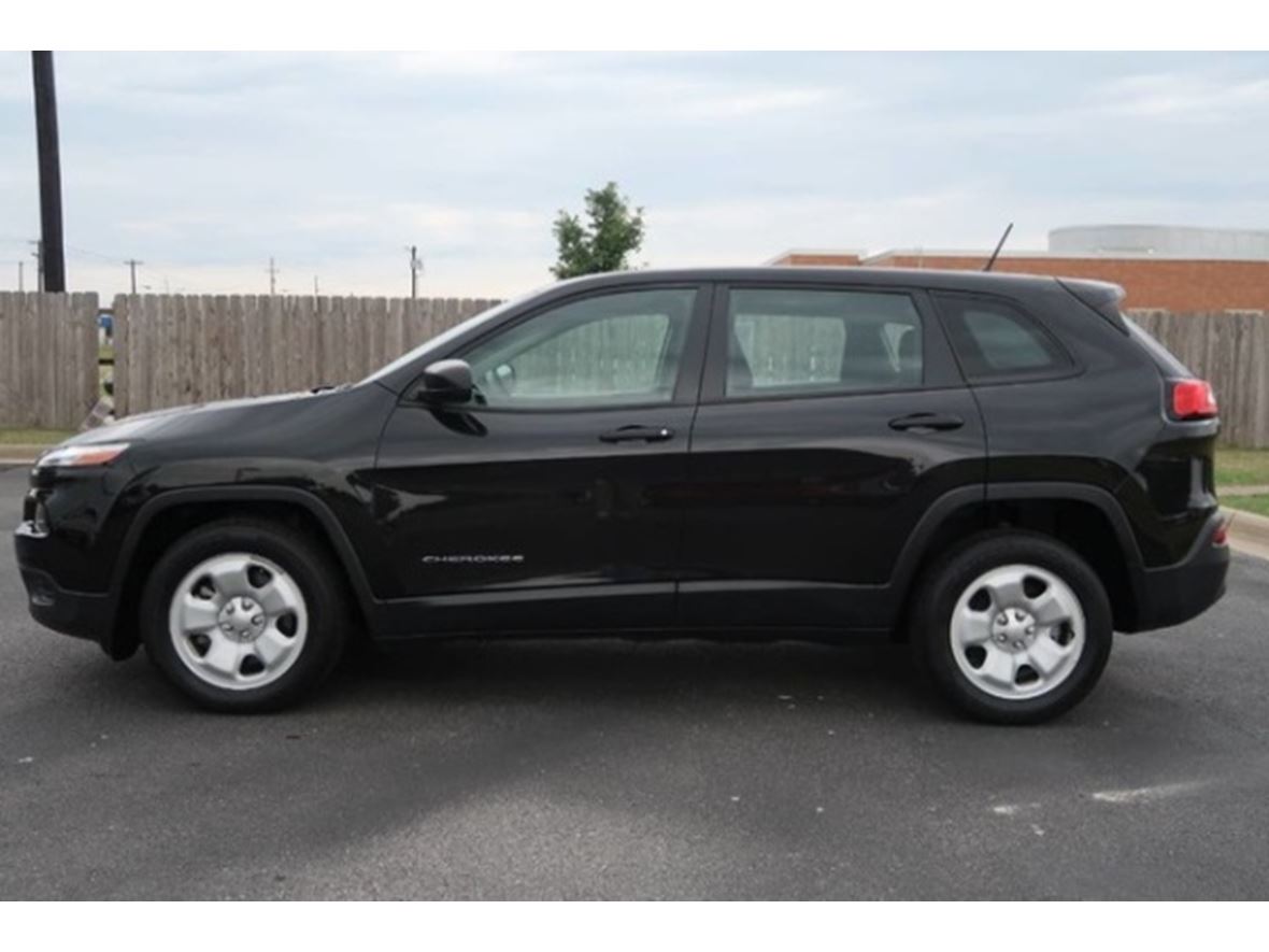 2015 Jeep Cherokee for sale by owner in Goleta