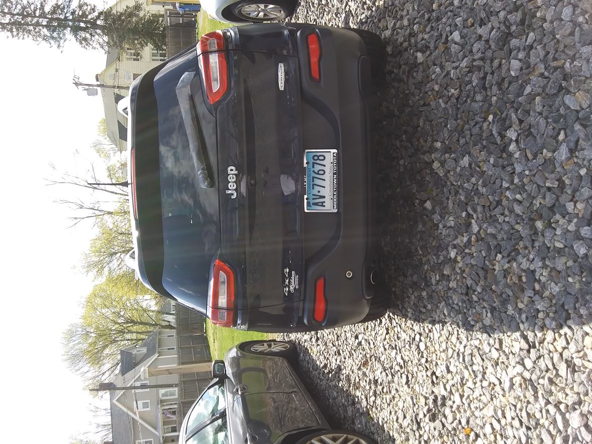 2015 Jeep Cherokee for sale by owner in Manchester