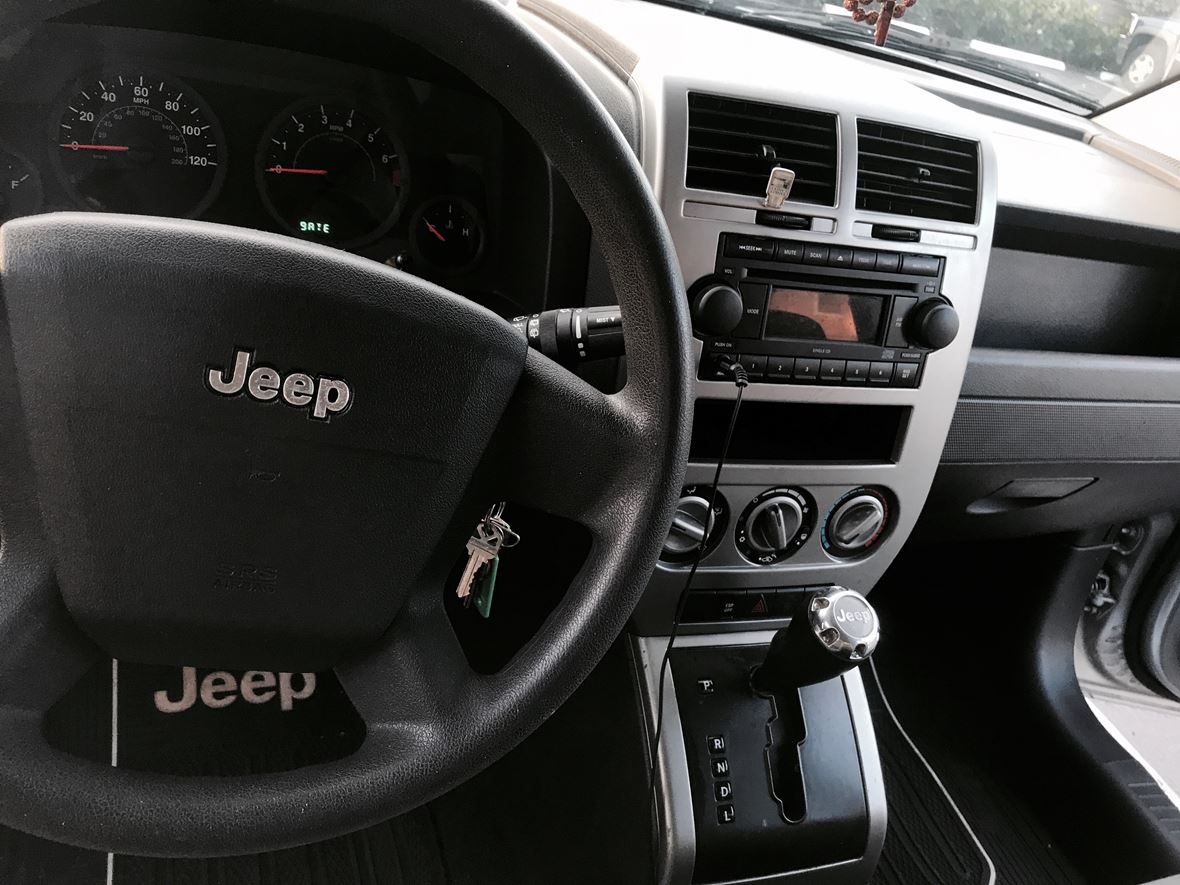 2007 Jeep Compass for sale by owner in Deerfield Beach