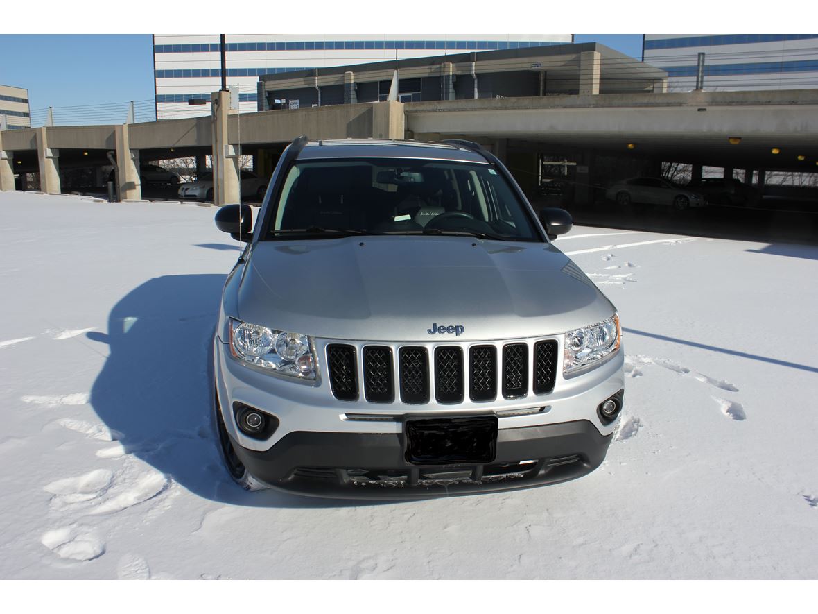 2013 Jeep Compass for sale by owner in Schaumburg