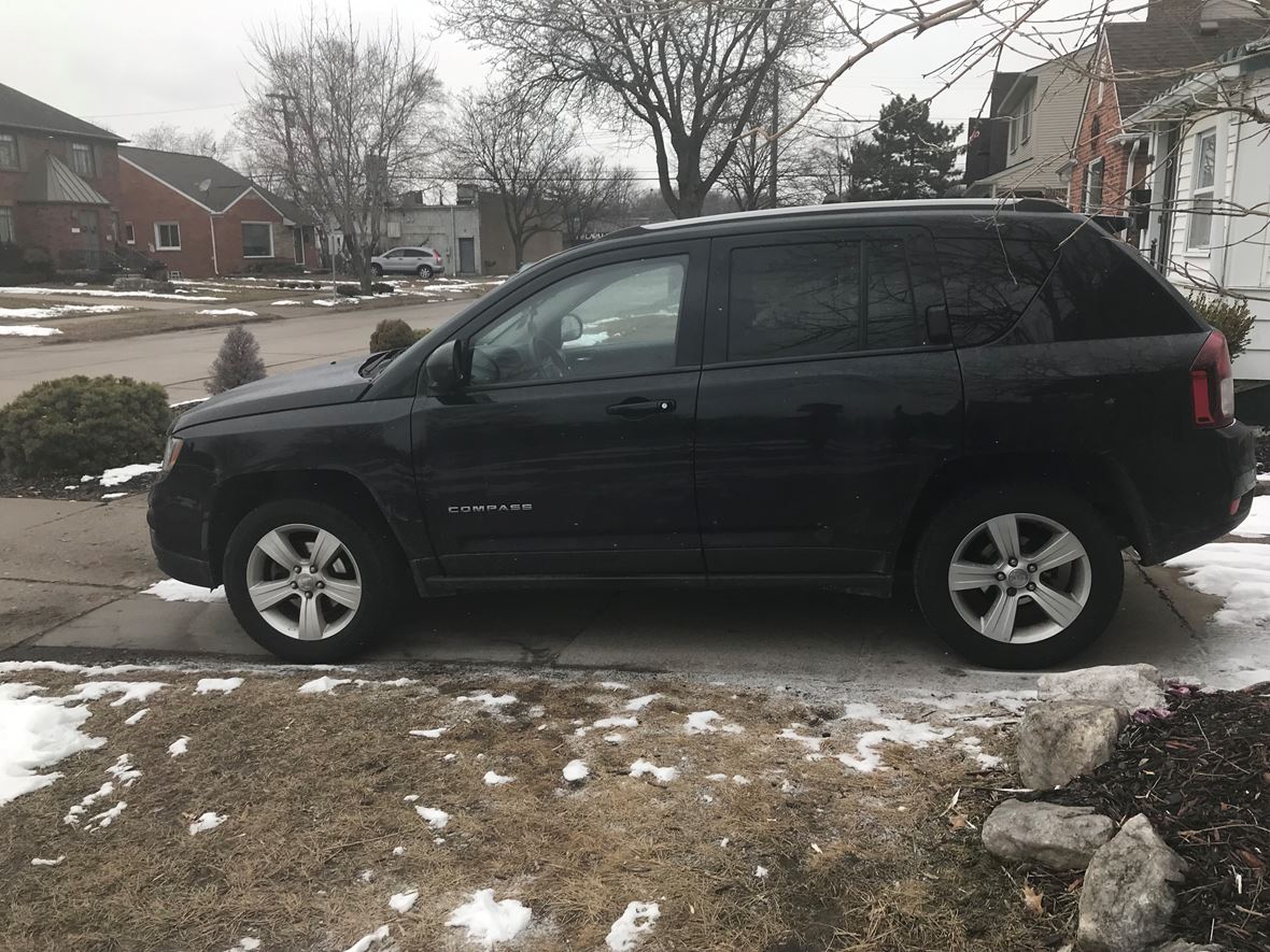 2016 Jeep Compass for sale by owner in Dearborn