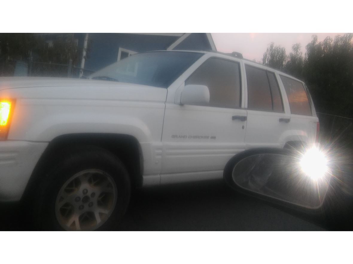 1997 Jeep Grand Cherokee for sale by owner in Yakima