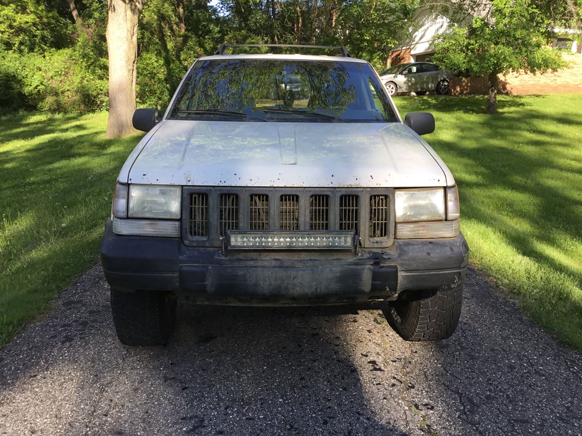 1998 Jeep Grand Cherokee by Owner in Bloomfield Hills, MI 48302