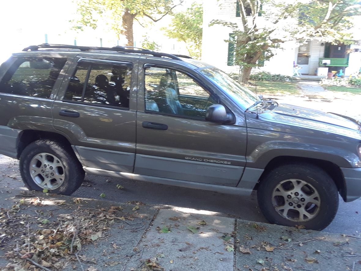 2000 Jeep Grand Cherokee for sale by owner in Markle