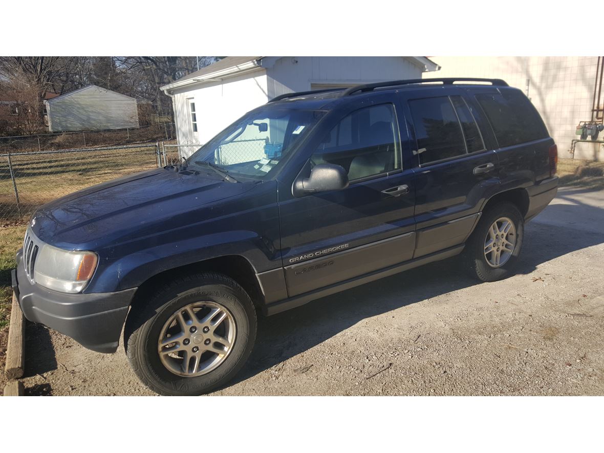 2003 Jeep Grand Cherokee for sale by owner in Saint Charles