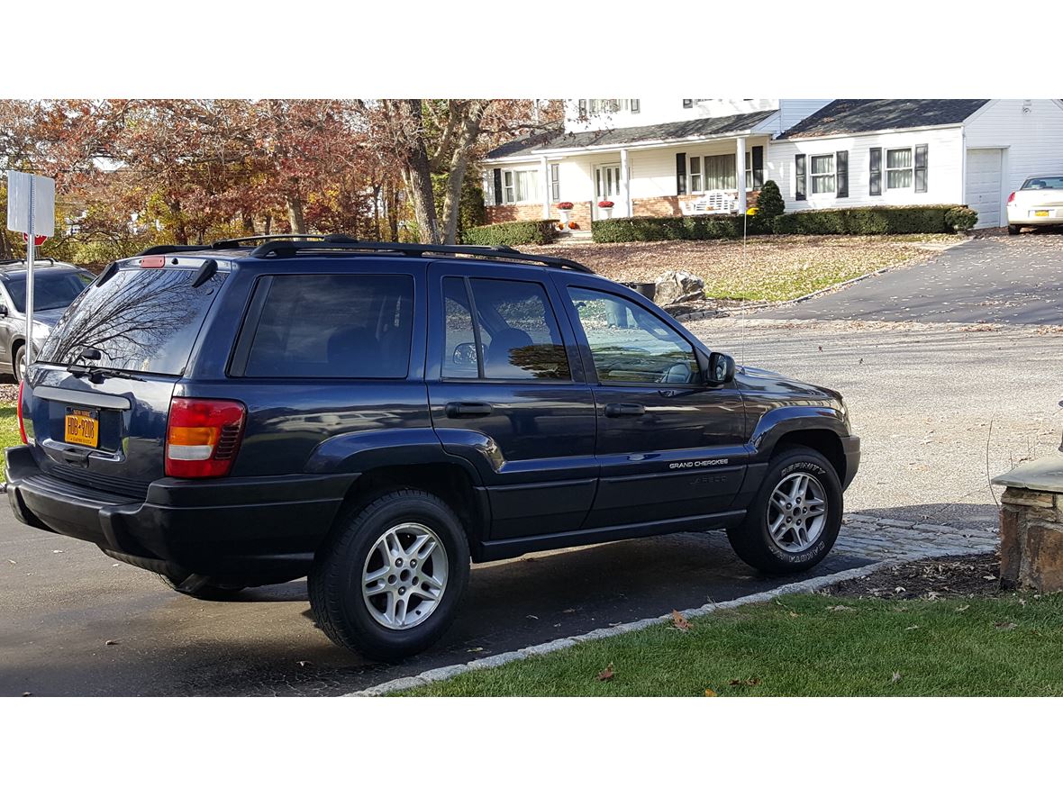 2004 Jeep Grand Cherokee Private Car Sale in Selden, NY 11784