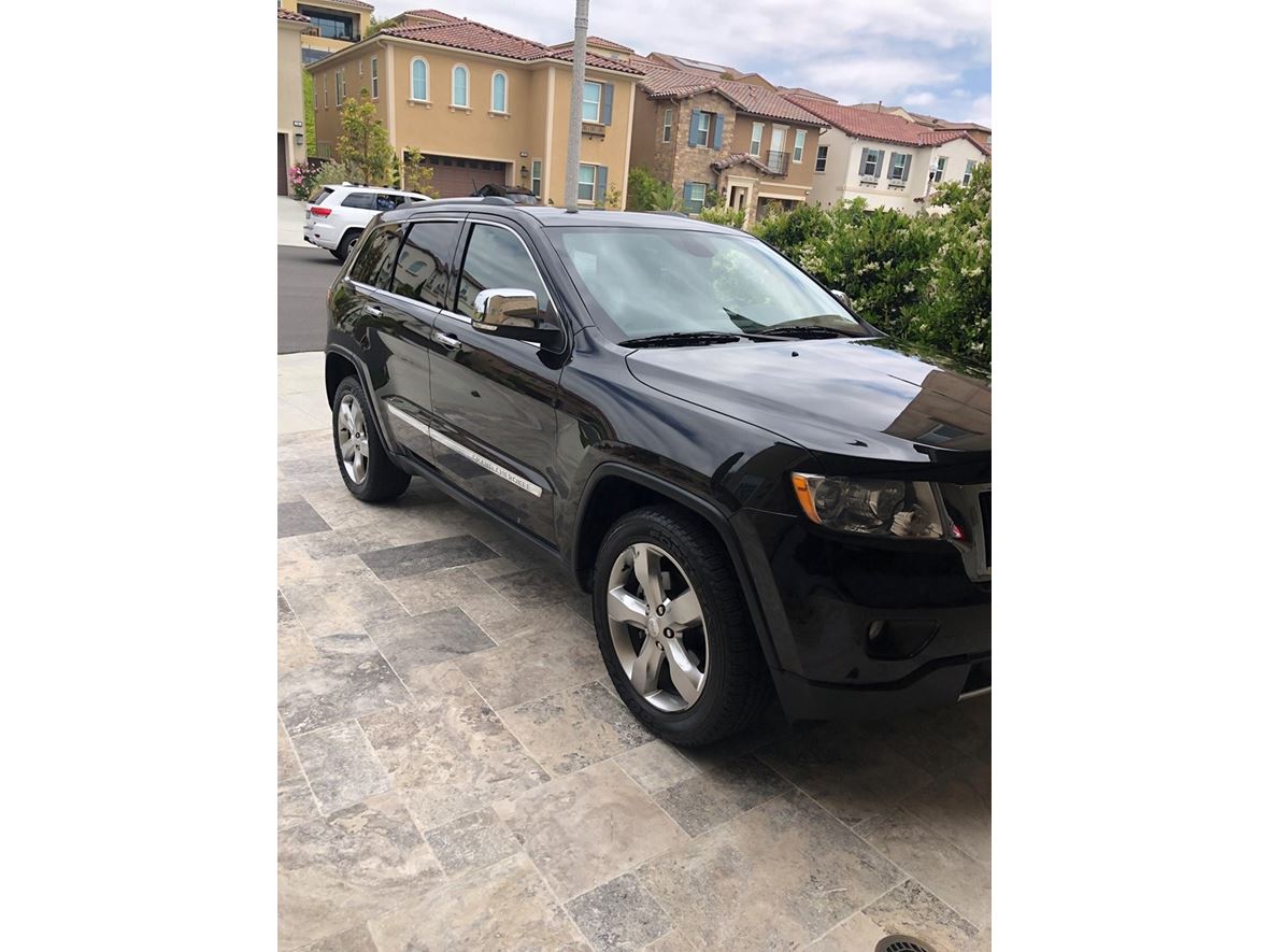 2011 Jeep Grand Cherokee for sale by owner in Lake Forest