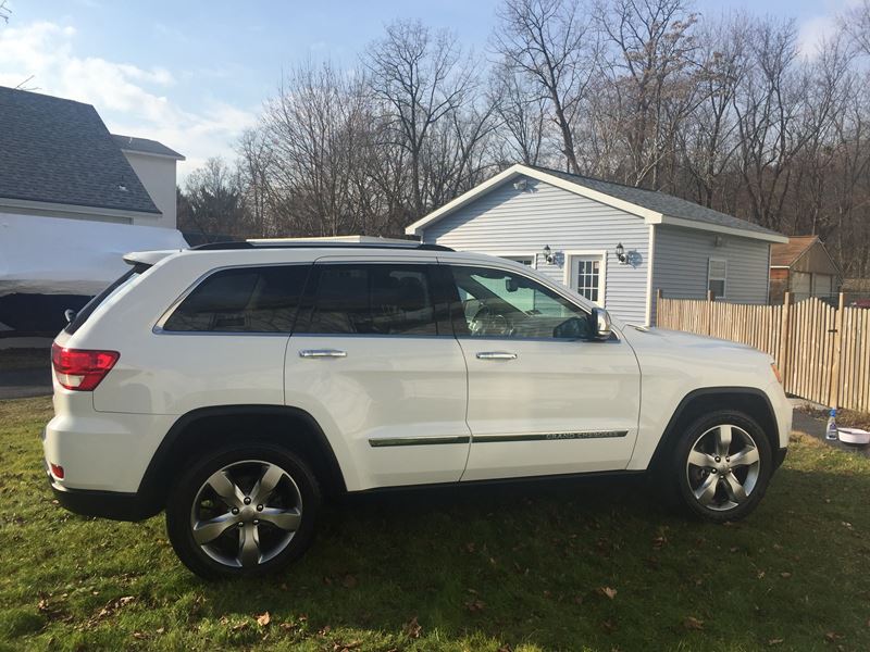 2013 Jeep Grand Cherokee for sale by owner in WATERFORD