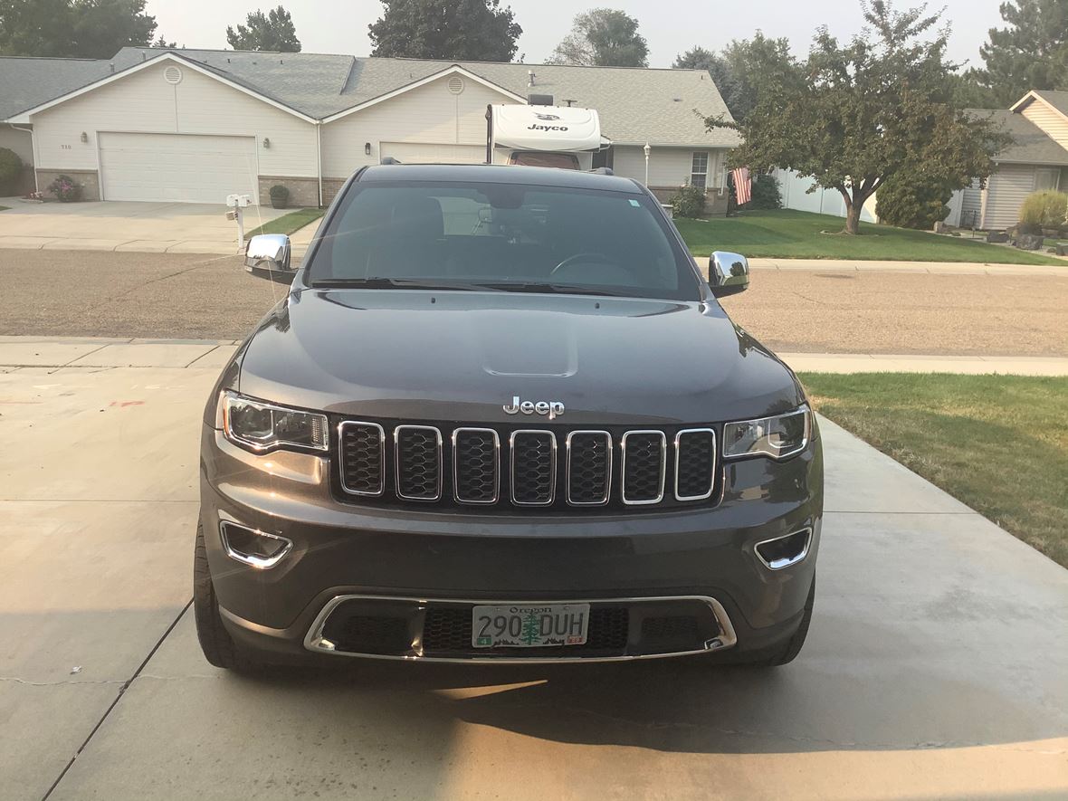 2018 Jeep Grand Cherokee for sale by owner in Nampa