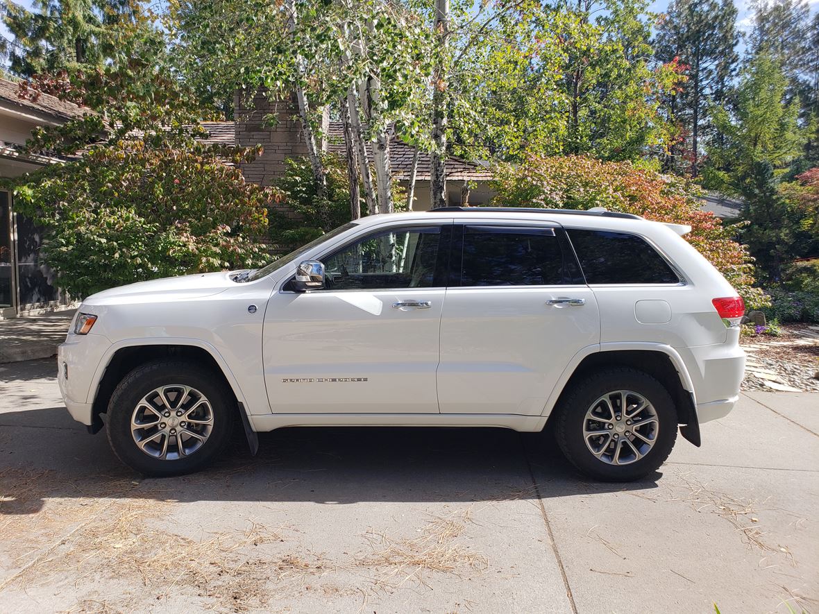 2014 Jeep Grand Cherokee Overland for sale by owner in Spokane