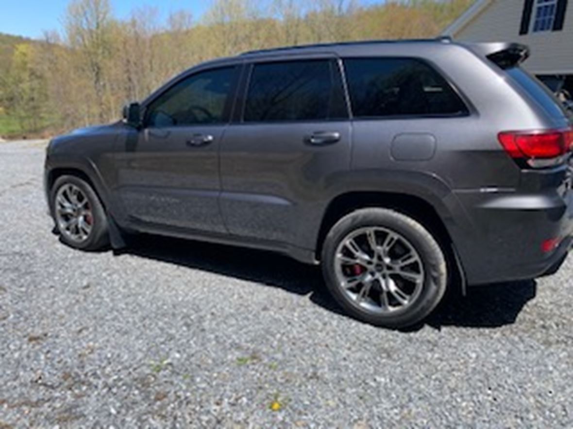 2017 Jeep Grand Cherokee SRT for sale by owner in Johnstown