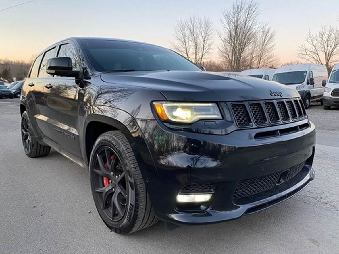 2018 Jeep Grand Cherokee SRT for sale by owner in San Antonio