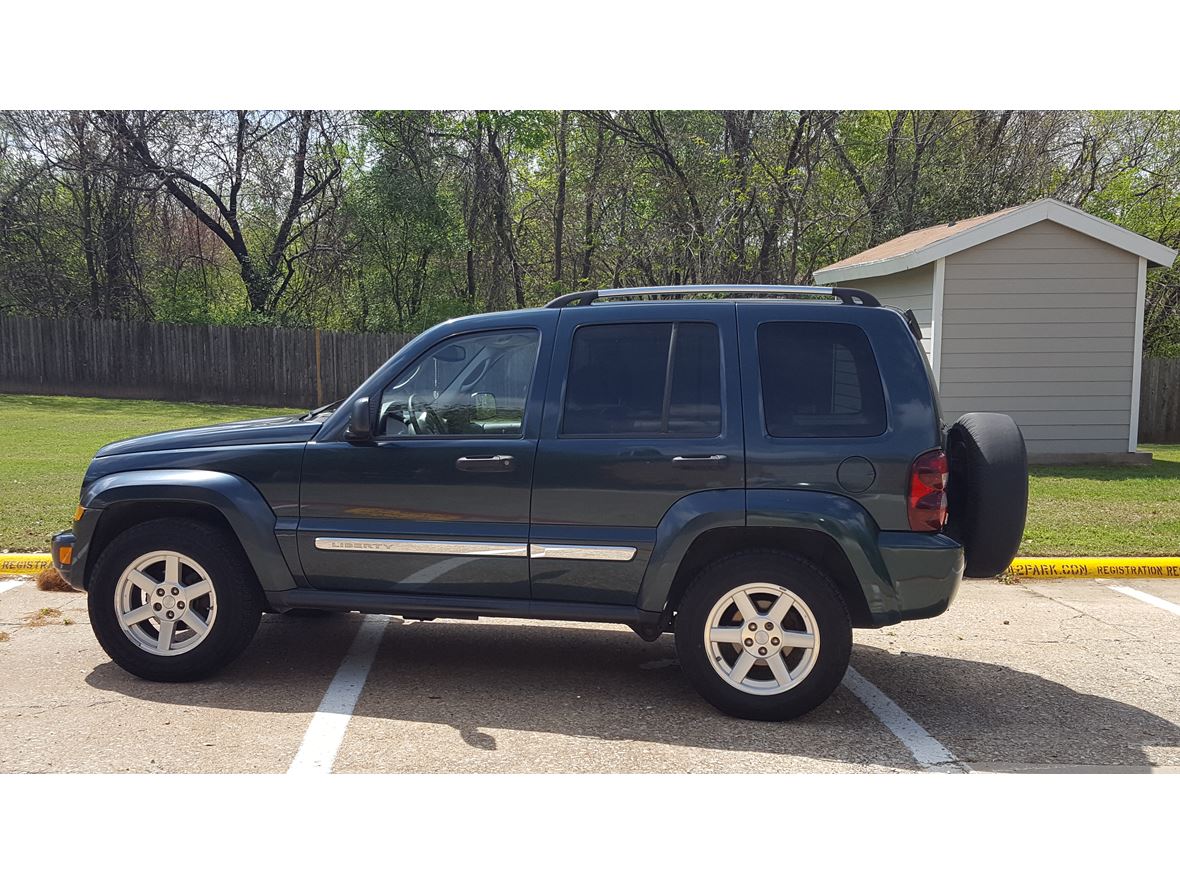 2005 Jeep Liberty for sale by owner in Fort Worth