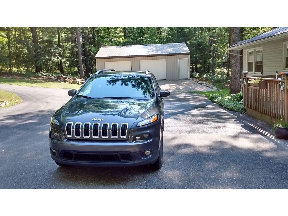 2015 Jeep Cherokee for sale by owner in Reed City