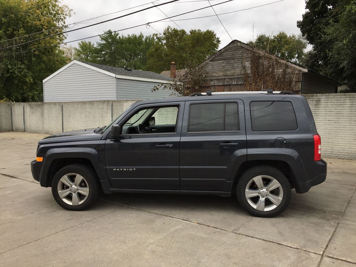 2014 Jeep Patriot for sale by owner in Redford
