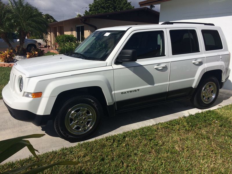 2015 Jeep Patriot for sale by owner in Miami