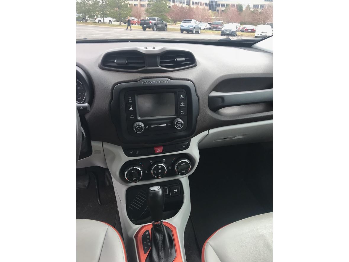 2016 Jeep Renegade for sale by owner in Aurora