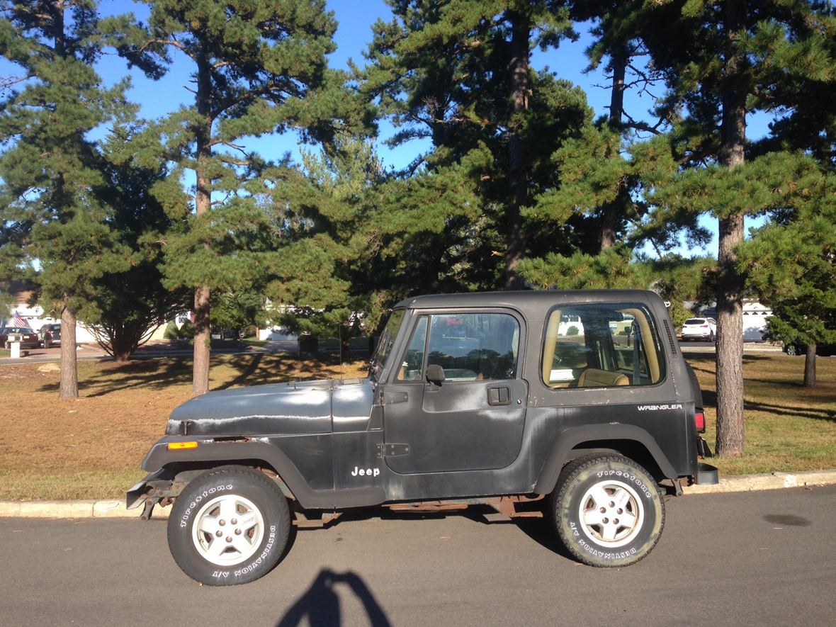 1993 Jeep Wrangler for sale by owner in Toms River