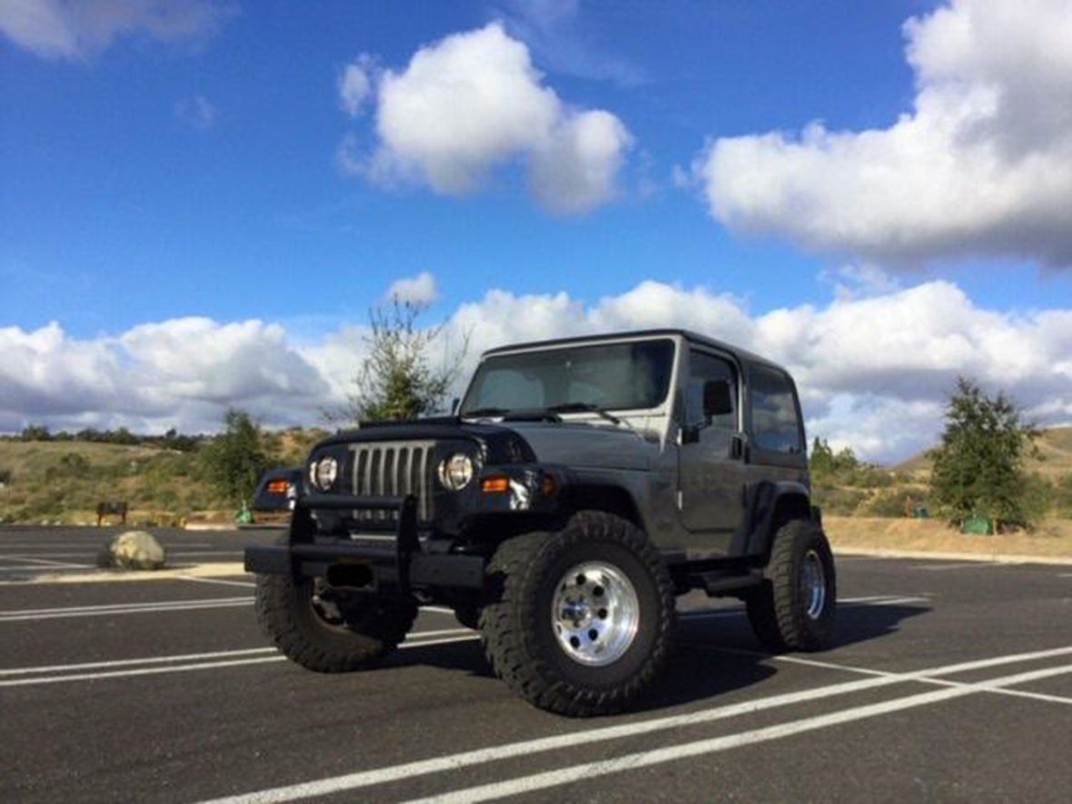 2000 Jeep Wrangler for sale by owner in Thousand Oaks