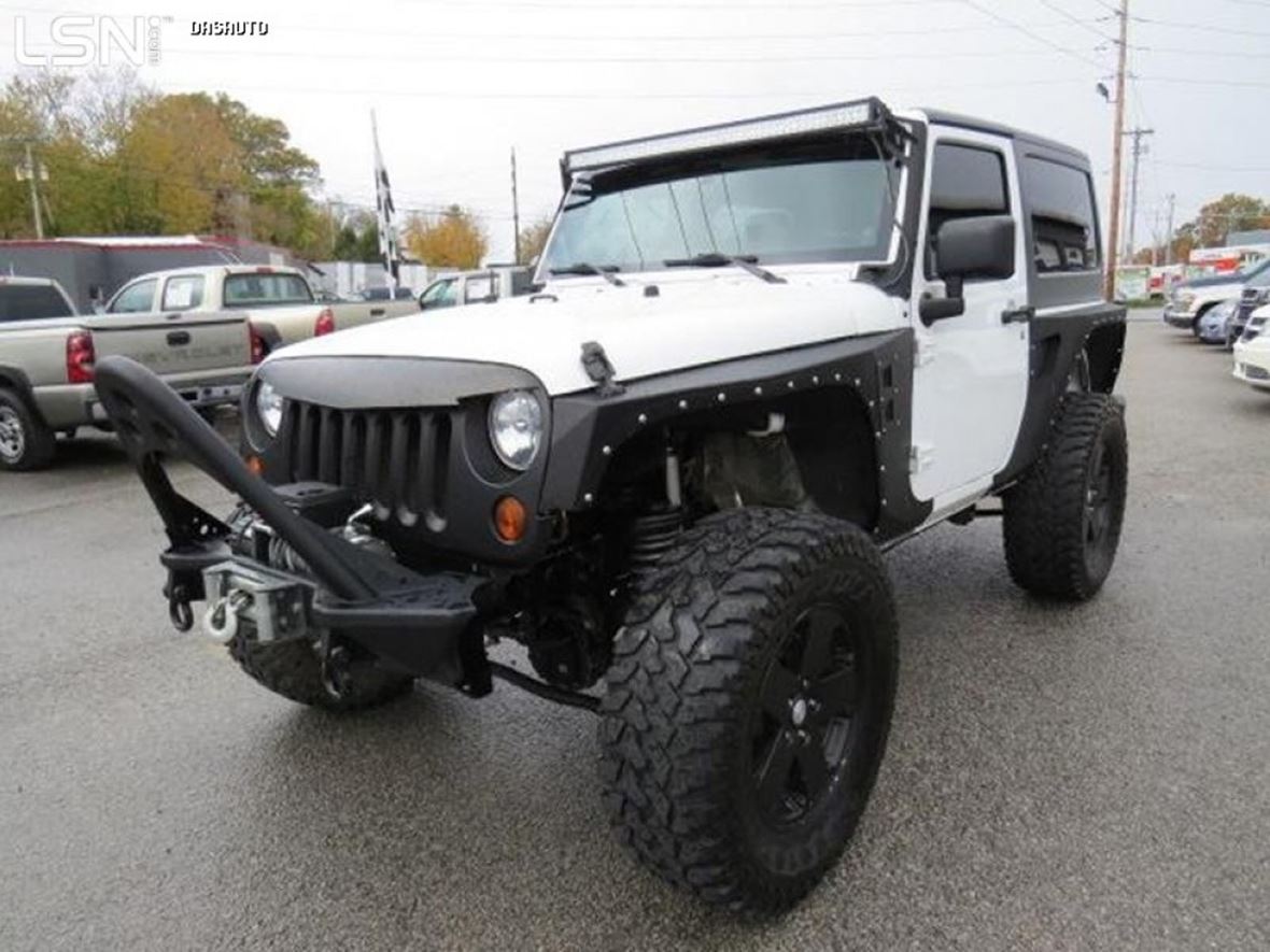 2011 Jeep Wrangler for sale by owner in Cookeville