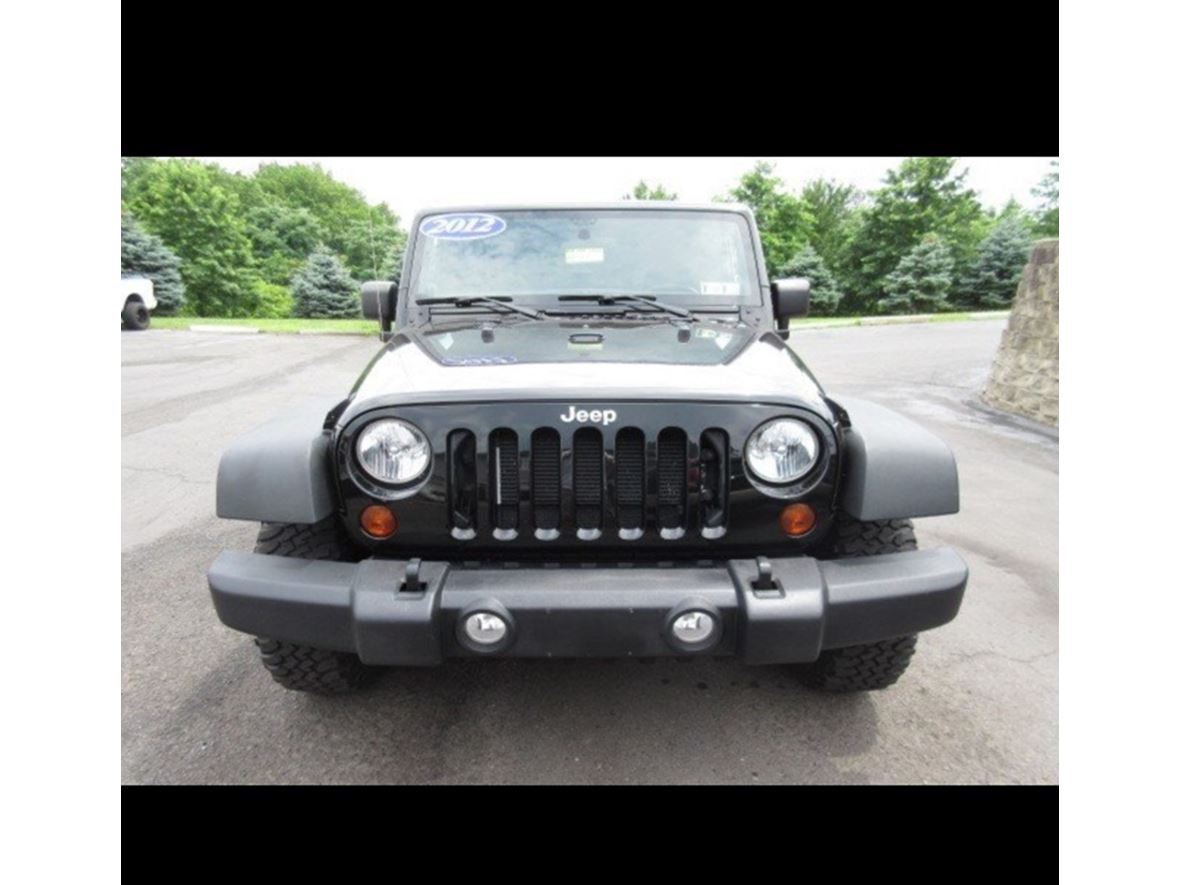 2012 Jeep Wrangler for sale by owner in Levittown