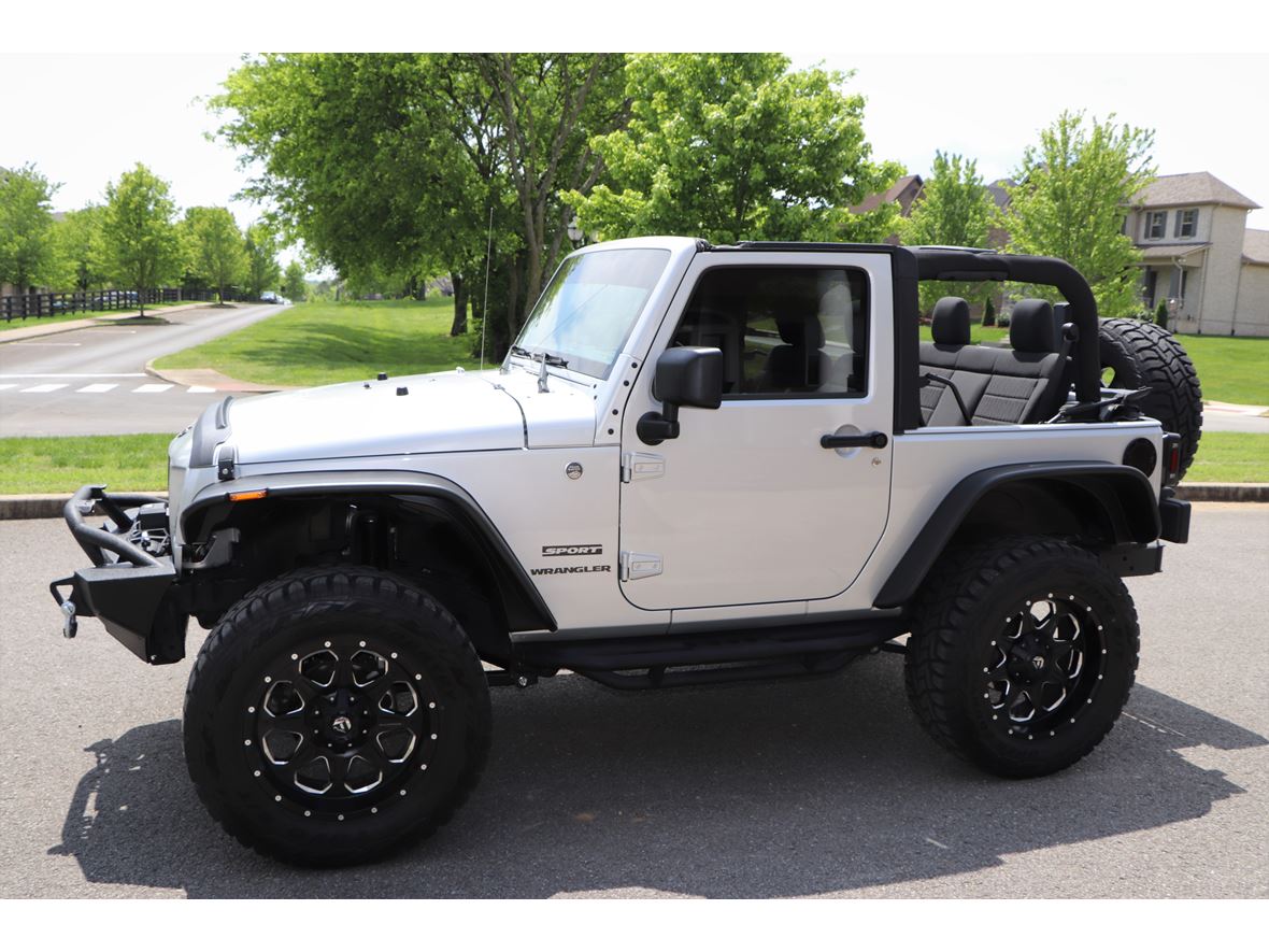 2012 Jeep Wrangler for sale by owner in Gallatin