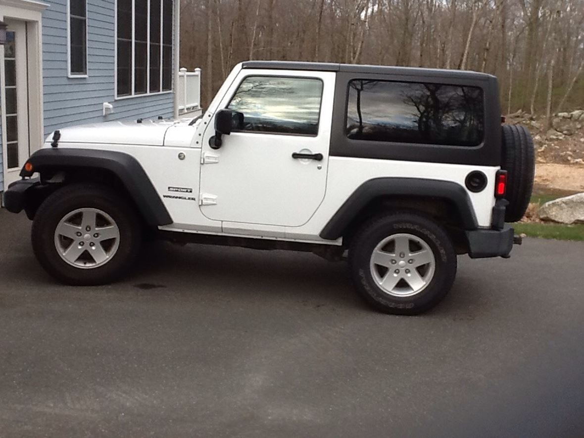2013 Jeep Wrangler for sale by owner in Easton