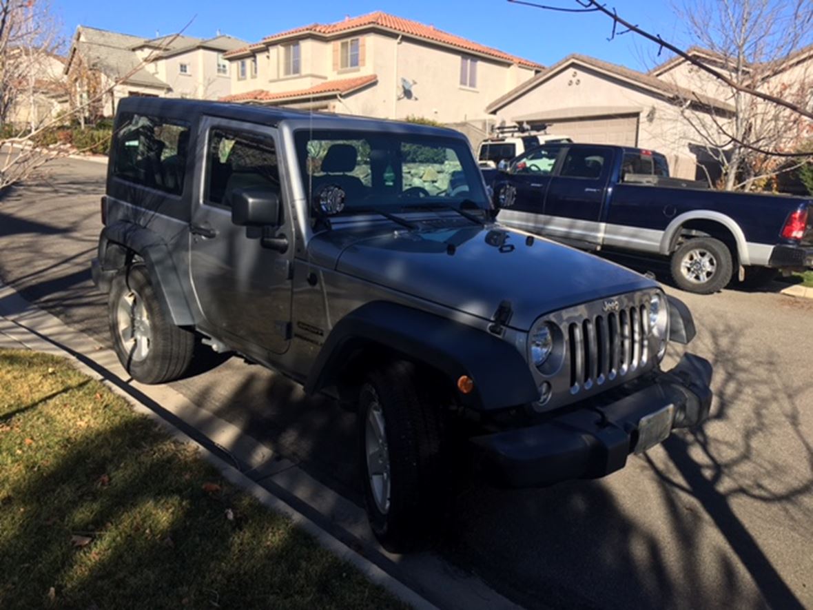 2016 Jeep Wrangler for sale by owner in Reno
