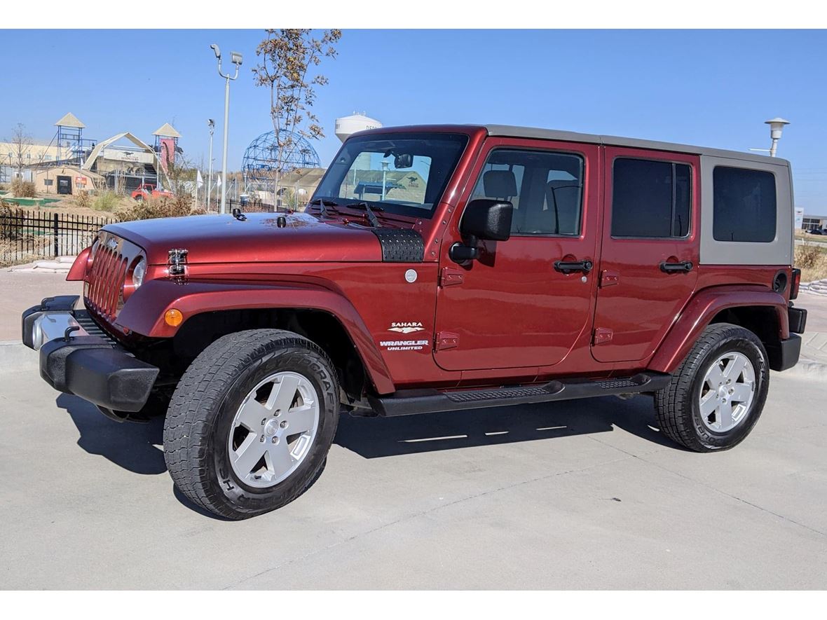 2010 Jeep Wrangler Unlimited for sale by owner in Derby
