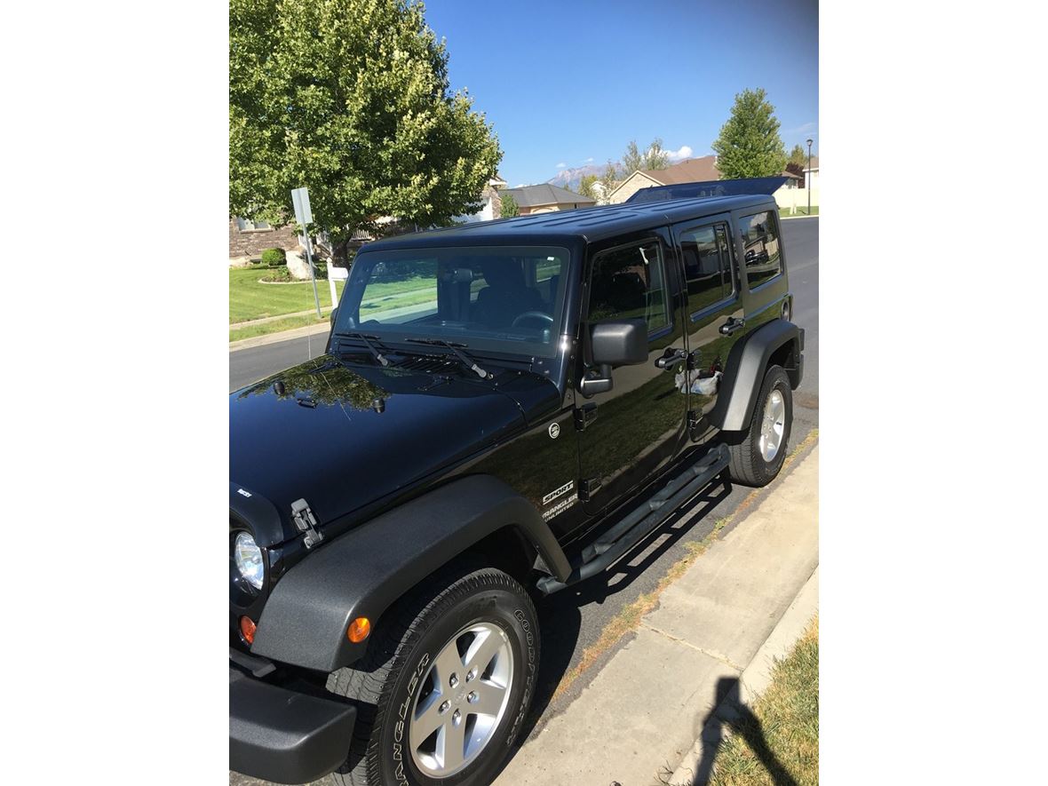 2012 Jeep Wrangler Unlimited for sale by owner in Clearfield
