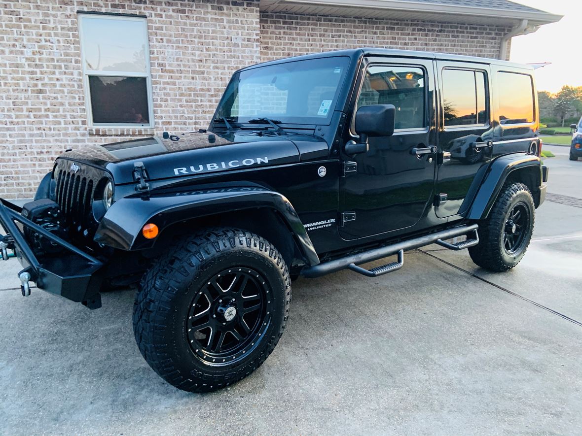 2015 Jeep Wrangler Unlimited Rubicon for sale by owner in Belle Chasse