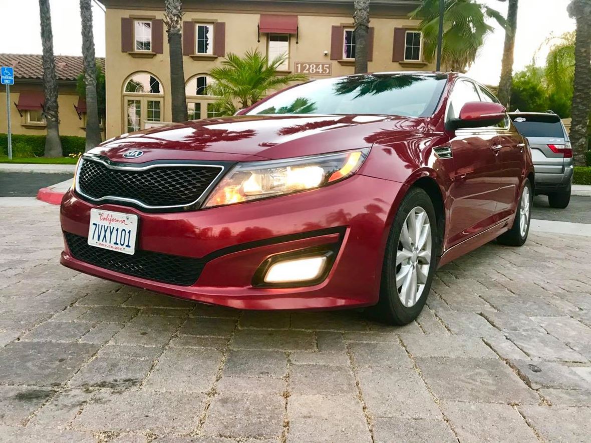 2015 Kia Optima for sale by owner in Moreno Valley