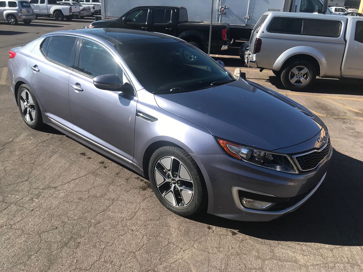 2012 Kia Optima Hybrid for sale by owner in Phoenix