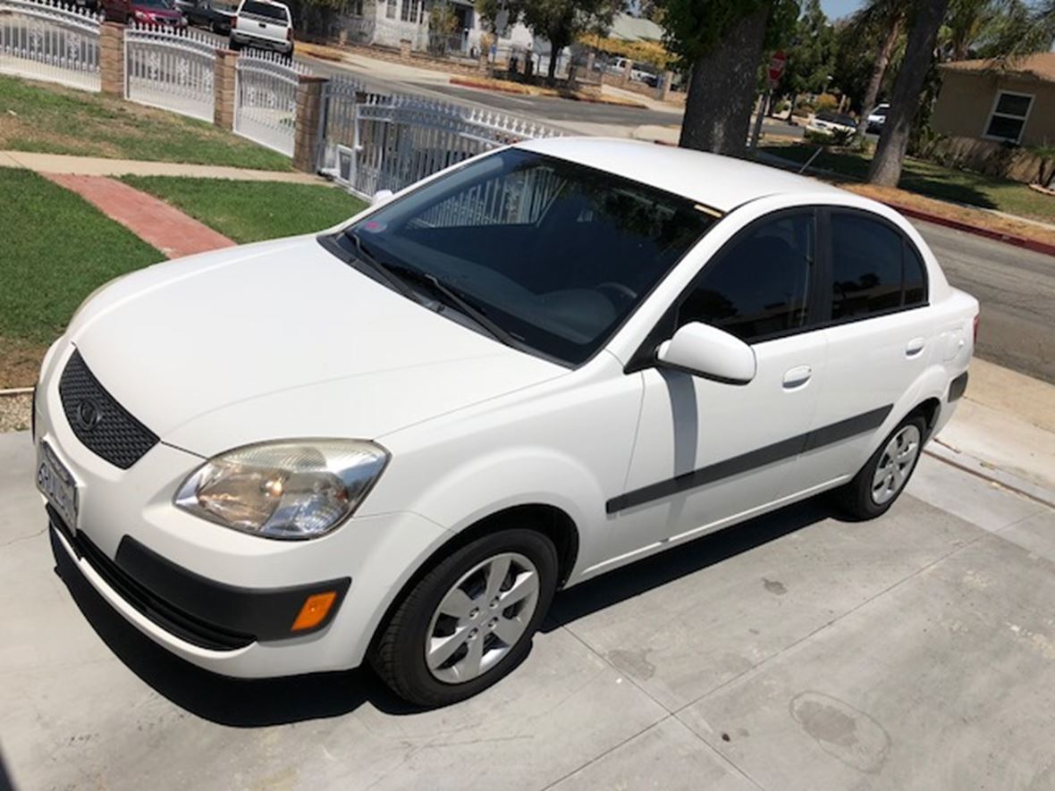 2009 Kia RIO for sale by owner in Panorama City
