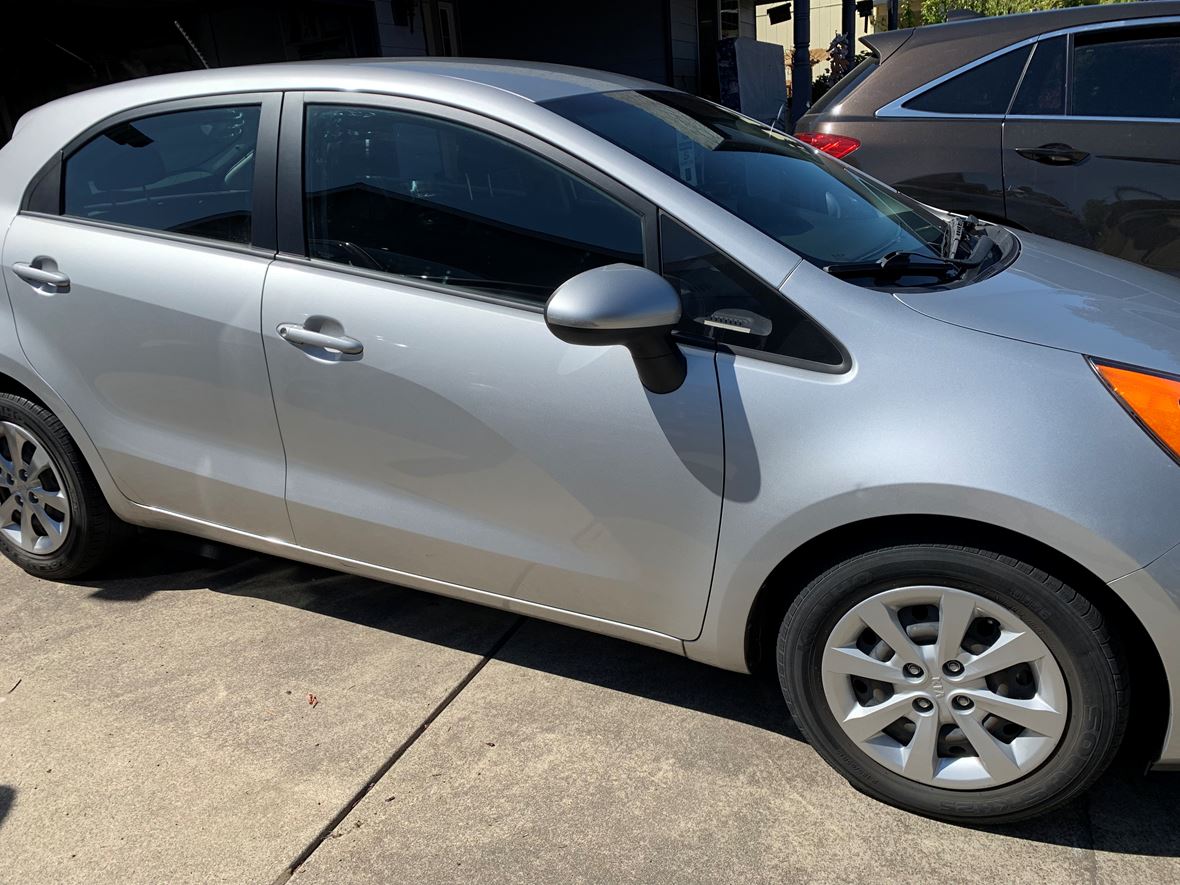 2013 Kia RIO for sale by owner in Albany