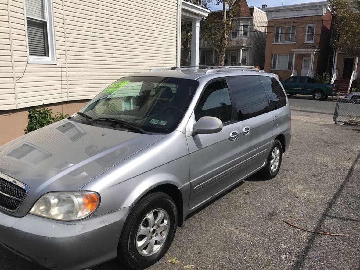 2004 Kia Sedona Private Car Sale in Perth Amboy, NJ 08861