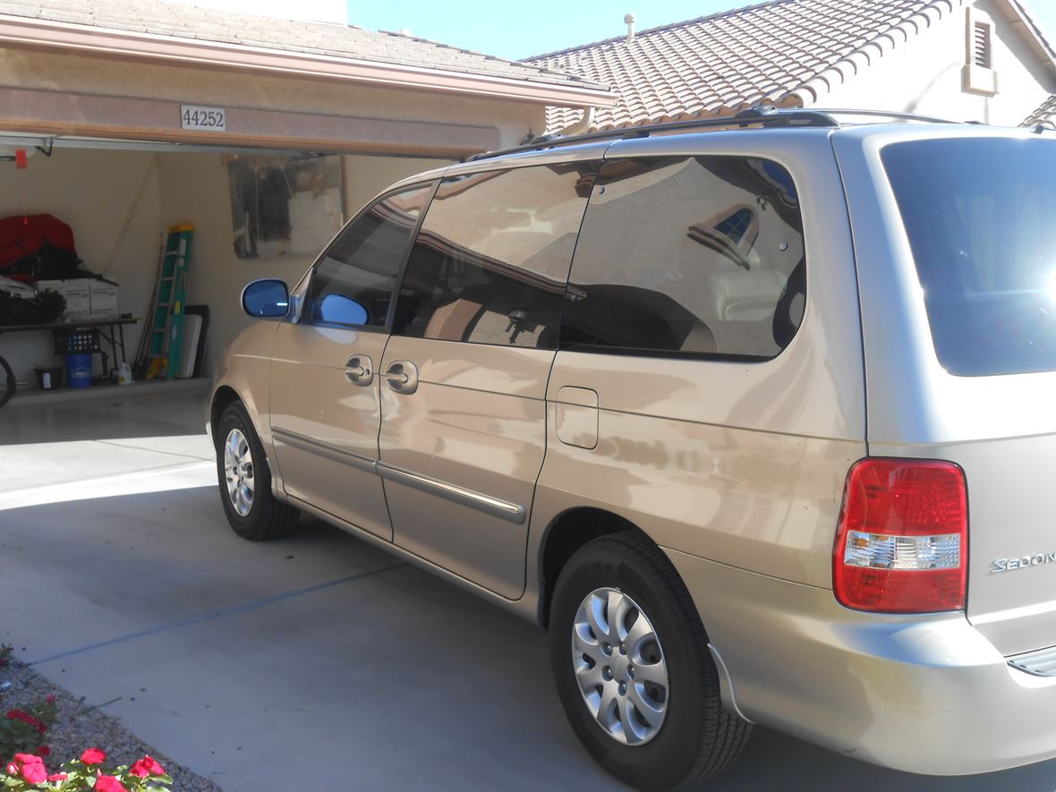 2005 Kia Sedona for Sale by Owner in Maricopa, AZ 85138